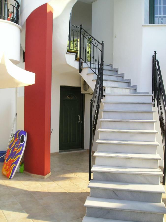 Golden Beach Inn Chrysi Ammoudia Buitenkant foto