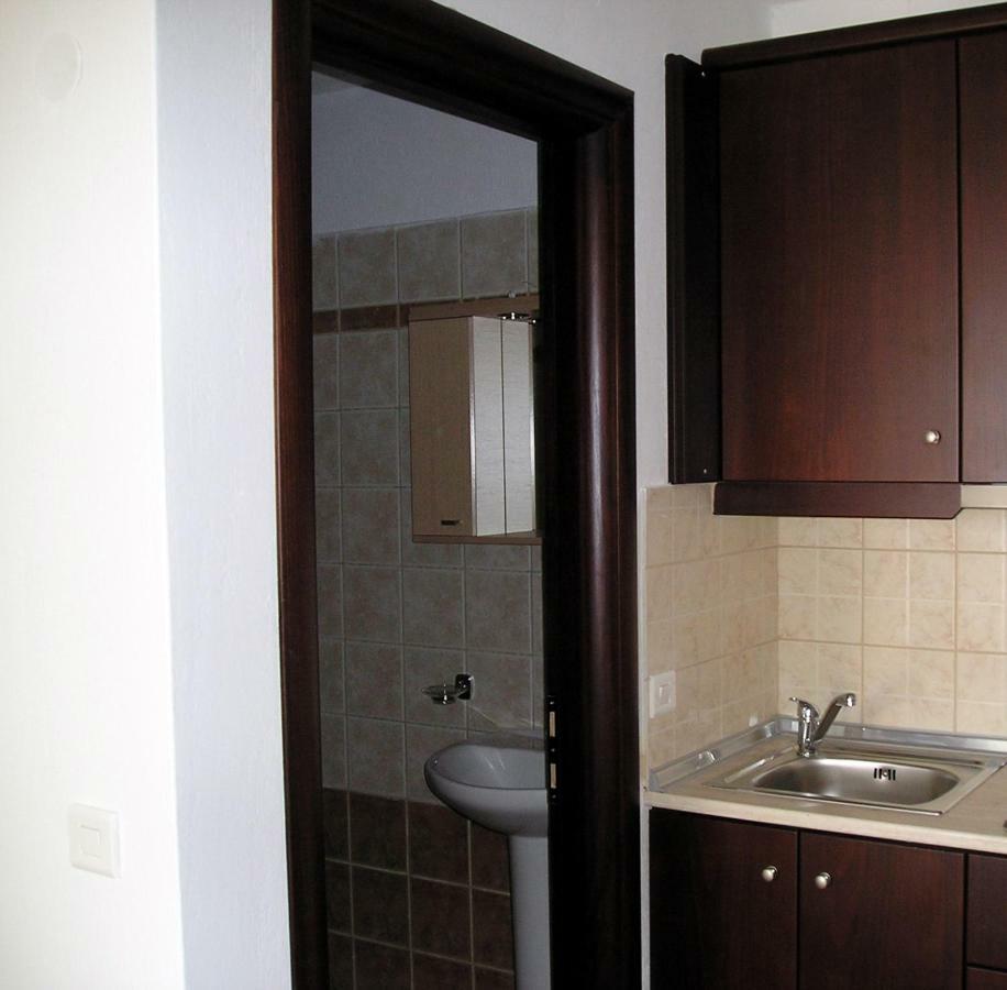 Golden Beach Inn Chrysi Ammoudia Buitenkant foto
